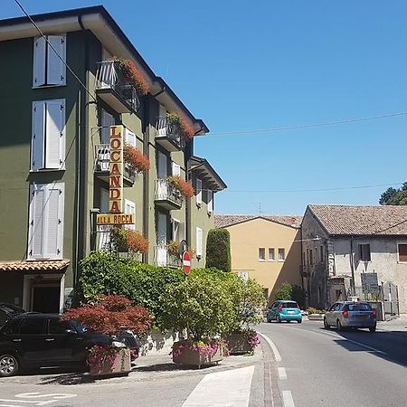 Albergo Alla Rocca Гарда Экстерьер фото
